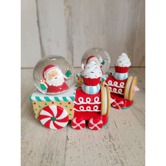 Hallmark Santa Claus train snow globe Xmas decor figure set - Picture 2 of 5
